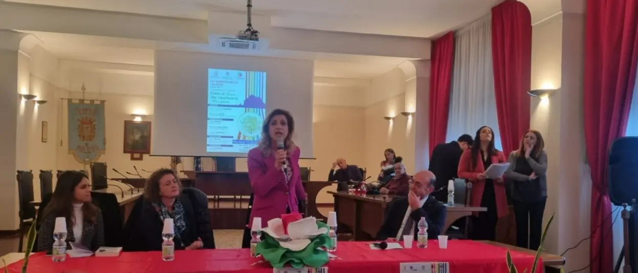 Mileto, il procuratore Marisa Manzini agli studenti: «Bisogna avere il coraggio di denunciare per riacquistare dignità e libertà»