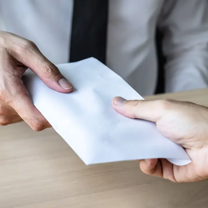 Corruzione ai danni dell’Inail di Vibo: il Tribunale del Riesame revoca tre provvedimenti interdittivi