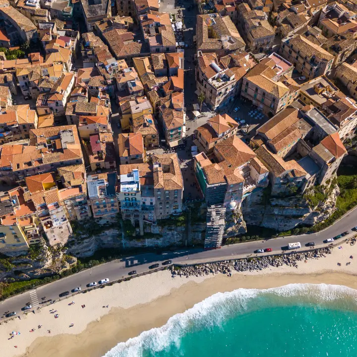 Sospensione del Psc a Tropea, la reazione del progettista: «Delibera illegittima, non si è mai vista una cosa simile»