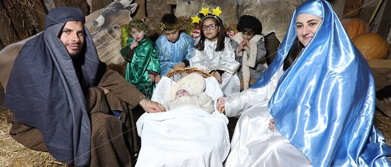 La Betlemme vibonese: ecco Limpidi (Acquaro), dove l’intera comunità diventa un presepe vivente - VIDEO