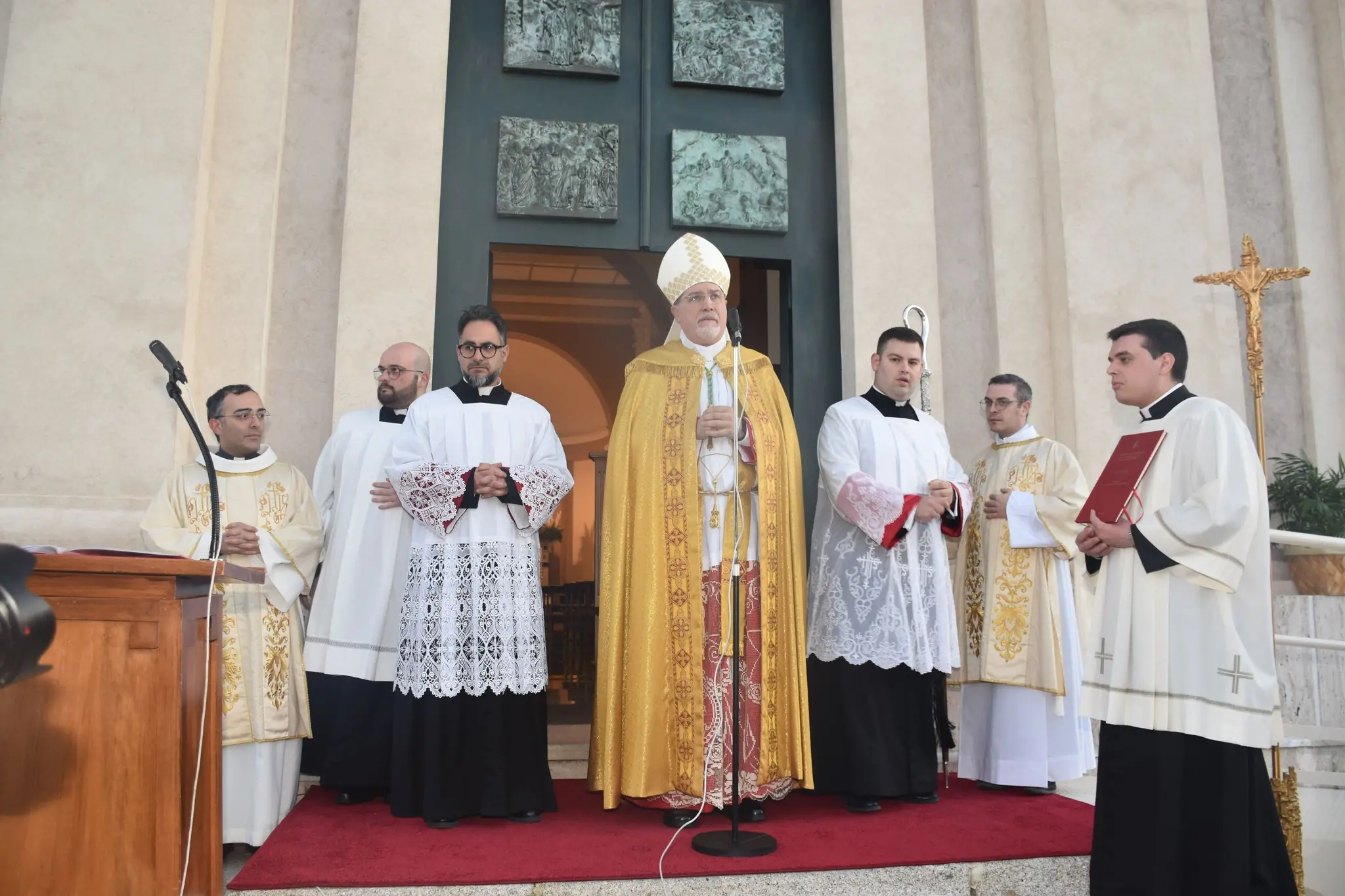 Morta la mamma del vescovo di Mileto Attilio Nostro, il cordoglio della comunità religiosa vibonese\n
