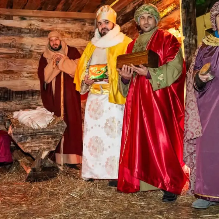 A Brognaturo la prima edizione del Presepe vivente che ha unito generazioni diverse e illuminato un intero paese - FOTO