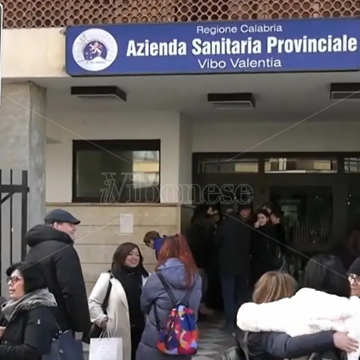 “Licenziamenti” all’Asp di Vibo, Città attiva: «Avevamo lanciato l’allarme, con lo scioglimento si sta arretrando»