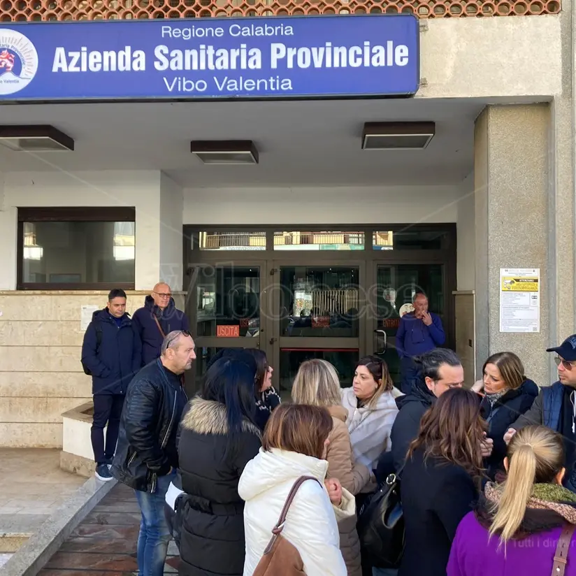Infermieri e oss di Vibo, ecco il nuovo Dca: ora l’Asp può procedere con assunzioni e stabilizzazioni
