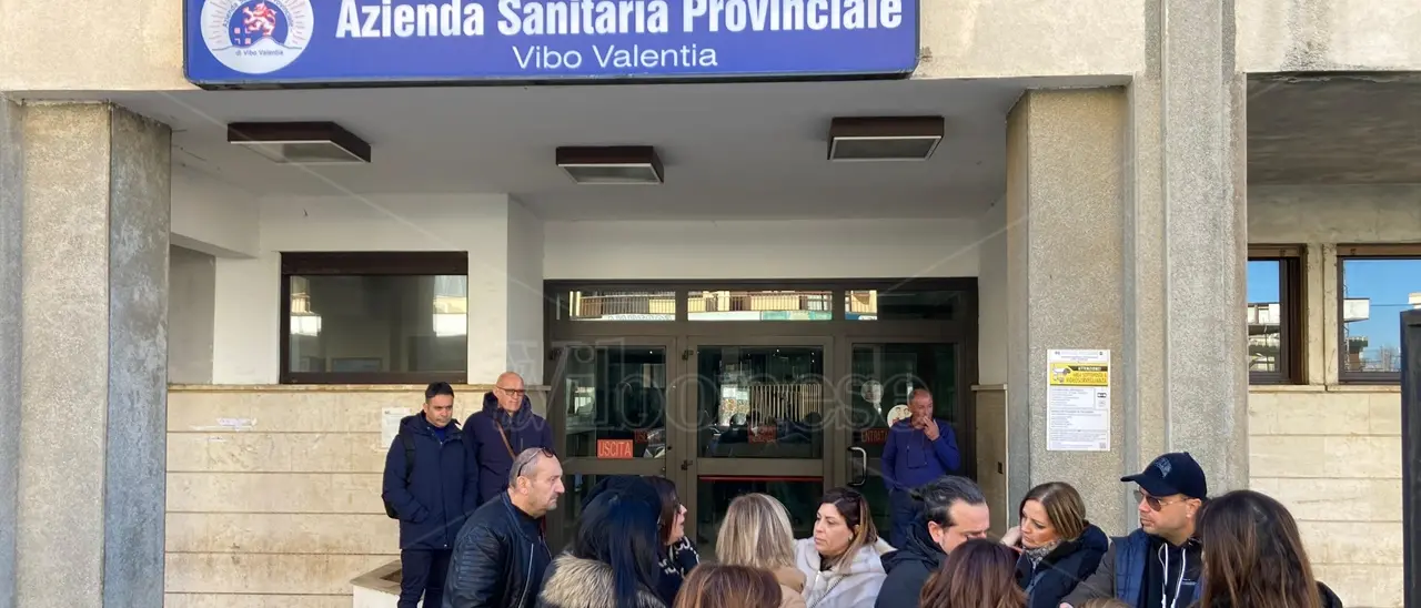 Infermieri e oss di Vibo, ecco il nuovo Dca: ora l’Asp può procedere con assunzioni e stabilizzazioni