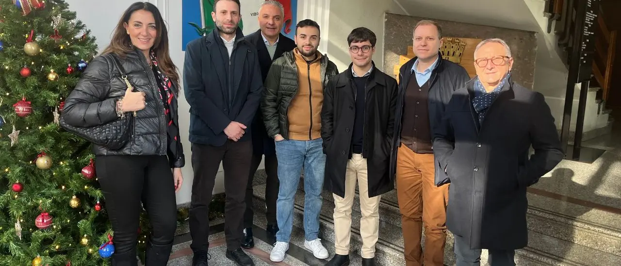 Anche a Vibo Fratelli d'Italia ha aderito alla campagna nazionale di vicinanza alle Forze dell'ordine