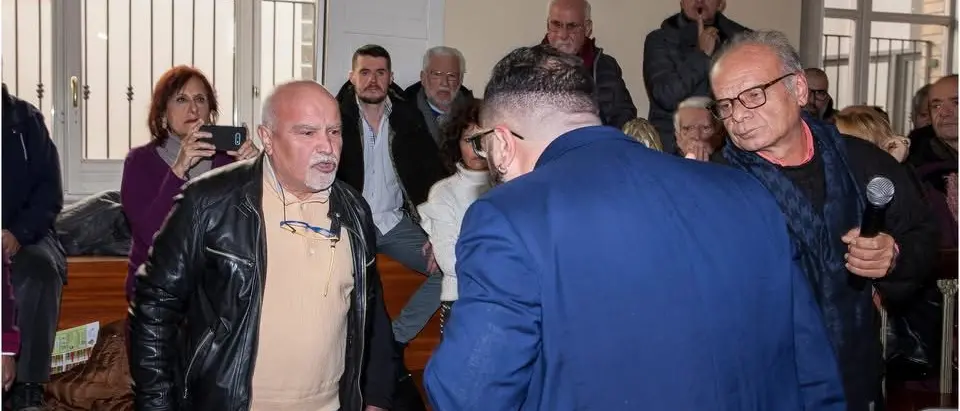 Vibo, tensione durante il Consiglio sull’acqua: scontro tra Colelli (Pd) e un cittadino presente in aula
