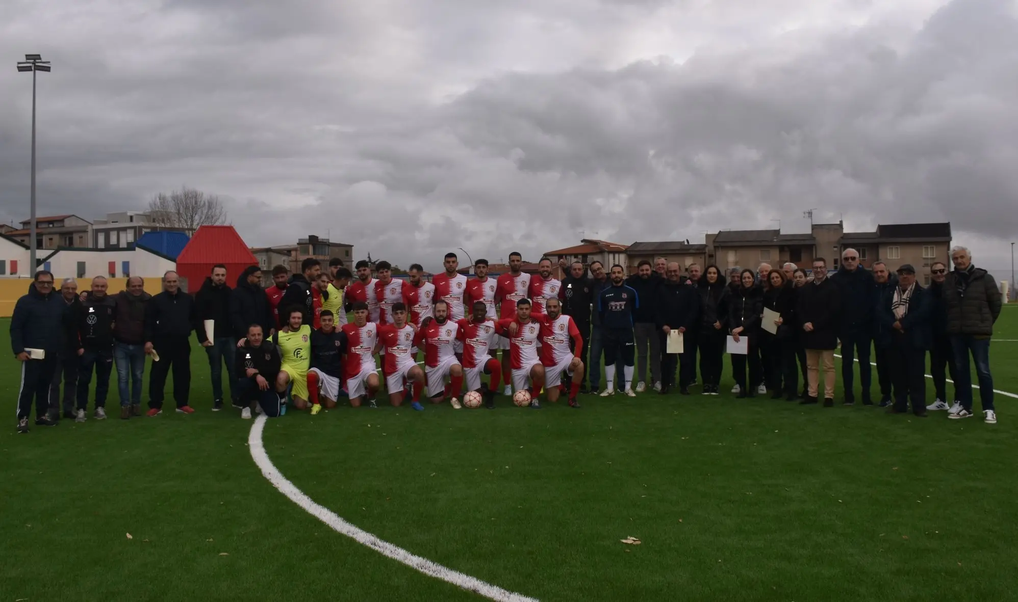 Mileto, prima ufficiale sul nuovo campo di gioco in erba sintetica tra calcio e amarcord - Foto