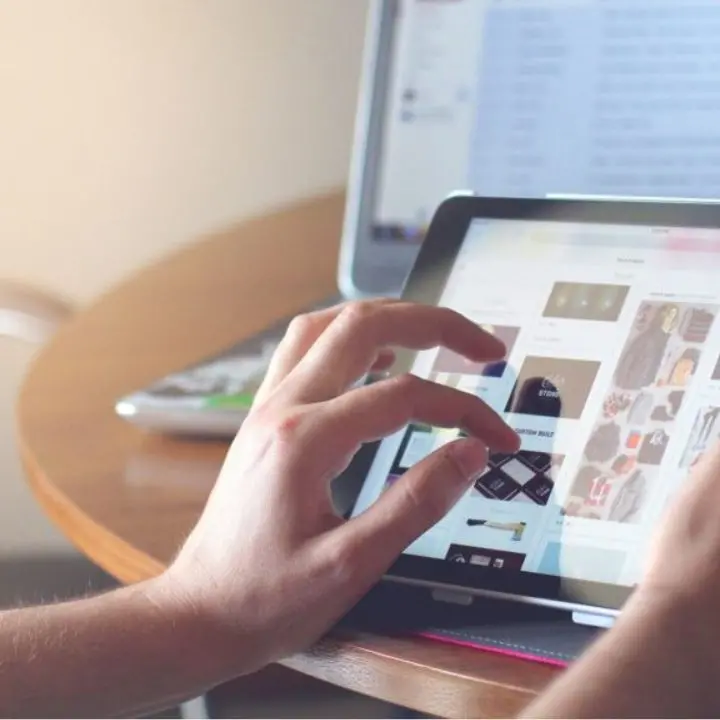 Avvicinare i cittadini al digitale, Zambrone incontro formativo promosso da Associazione Valentia