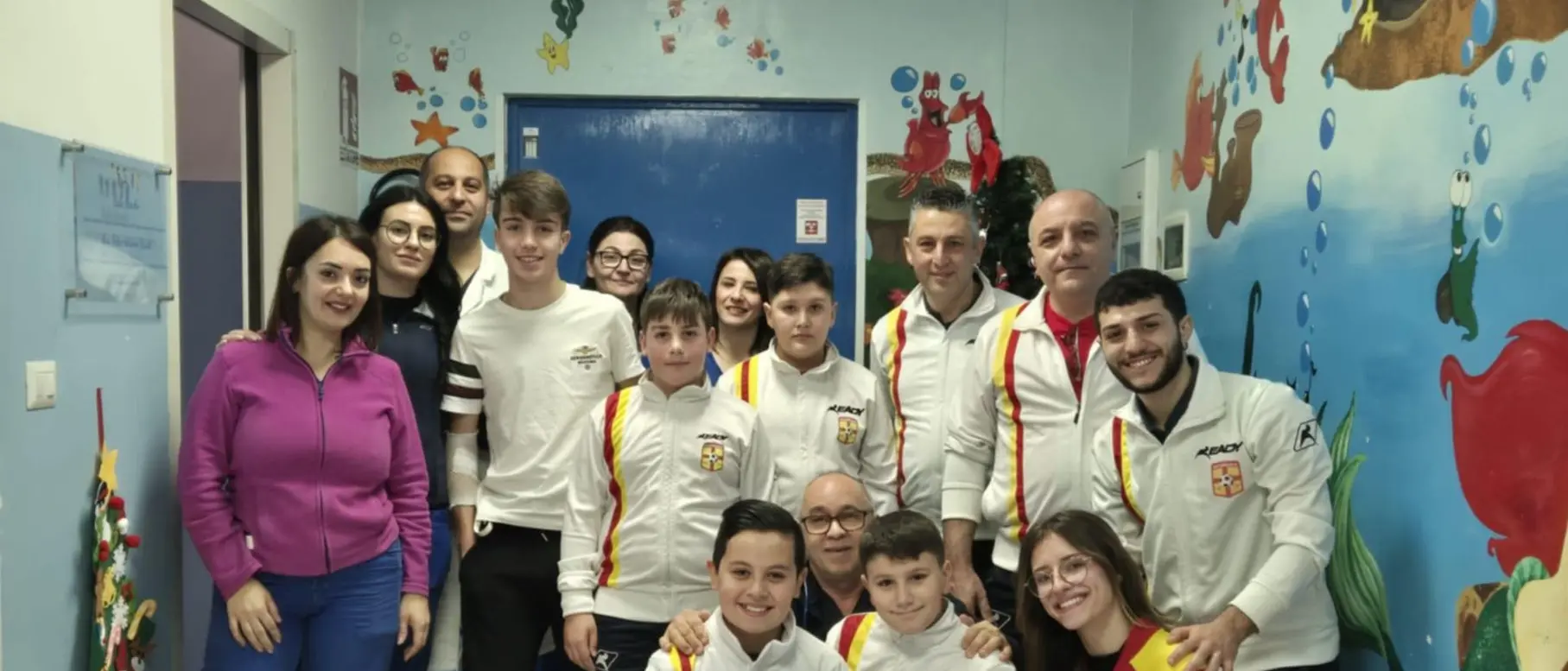 L'Asd Sant'Onofrio dona bilance e termometri al reparto di pediatria dell'ospedale Jazzolino