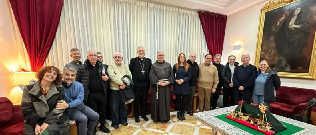 Dai pellegrinaggi alle esperienze di fede: i sacerdoti del Vibonese incontrano padre Patton, custode di Terra Santa