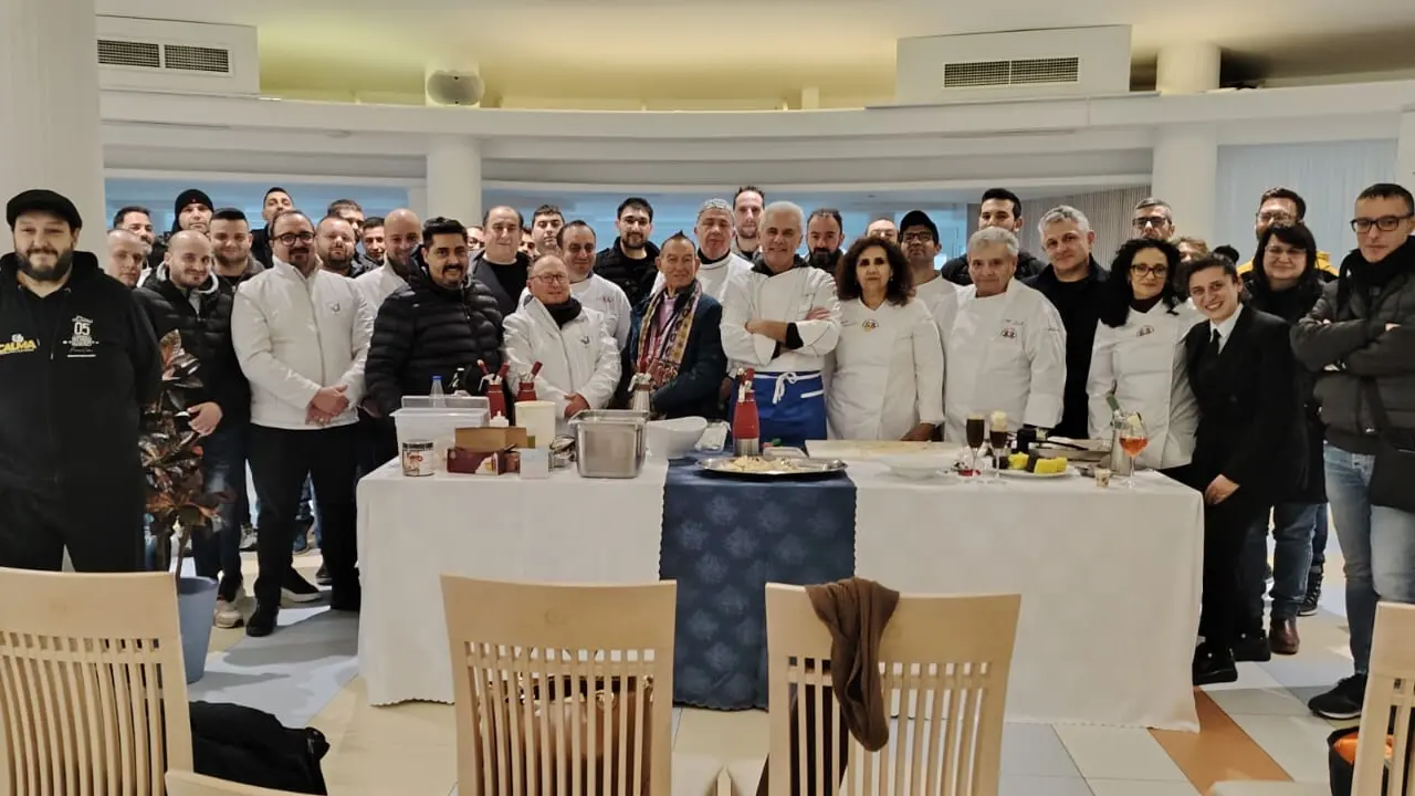 L'utilizzo del sifone in cucina, grande successo per l'evento organizzato dall’Associazione provinciale cuochi vibonesi