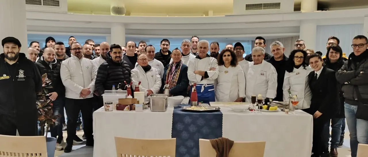 L'utilizzo del sifone in cucina, grande successo per l'evento organizzato dall’Associazione provinciale cuochi vibonesi