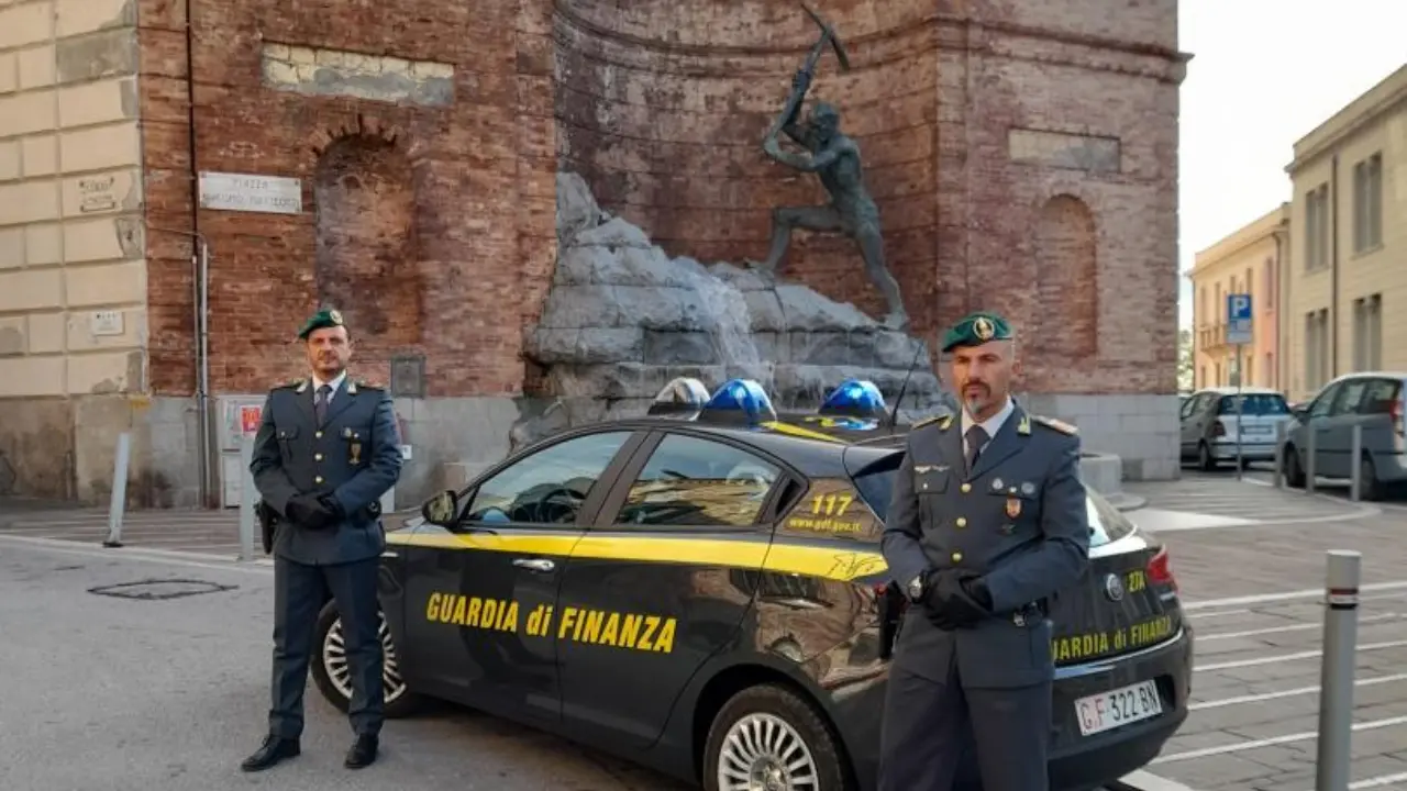 Sequestro di beni per due milioni di euro a un imprenditore considerato vicino alla cosca Anello-Fruci