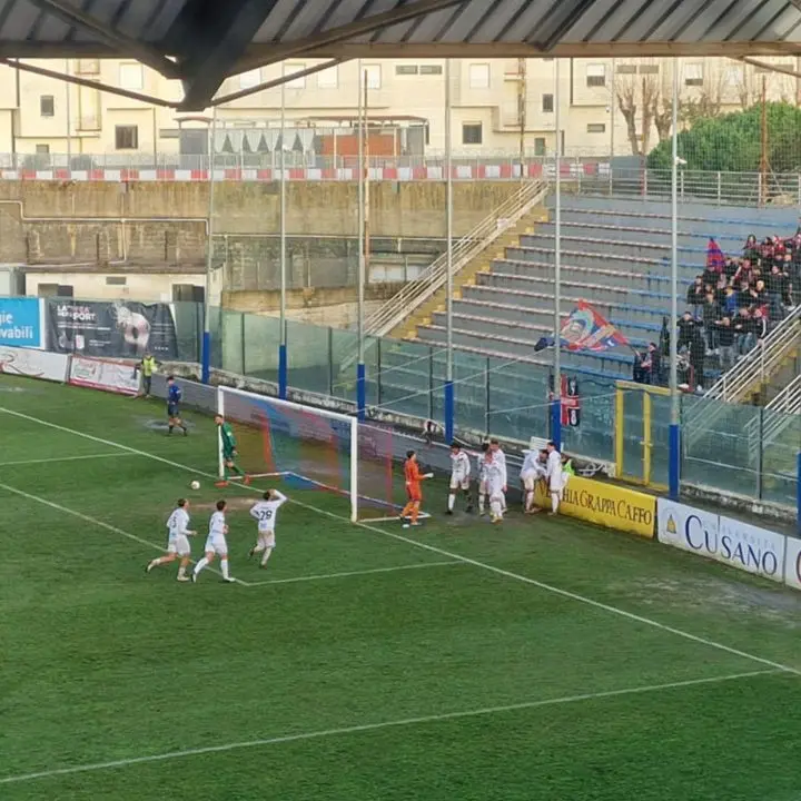 La Vibonese cala il poker e sgretola l’imbattibilità del Castrum Favara, secco 4-0 con i rossoblù che vincono e convincono