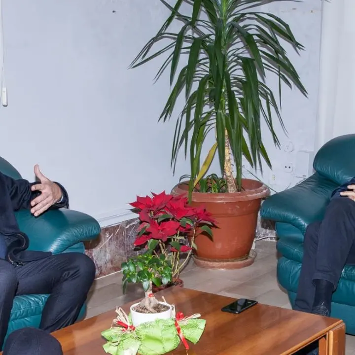 Delocalizzare lo stabilimento Meridionale Petroli di Vibo Marina: il sindaco Romeo a confronto con l'azienda