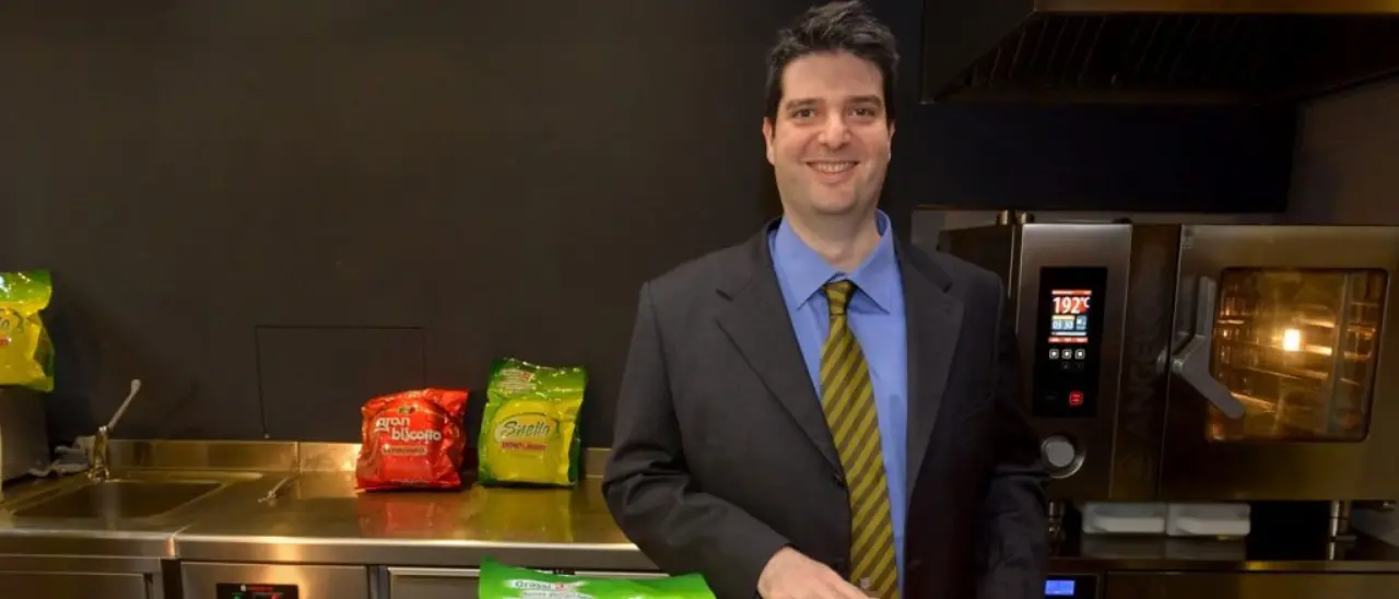 Tropea, l’ex sindaco Macrì ricorda Lorenzo Rovagnati: «Donò 25mila euro per il restauro del Palazzo dell’Antico Sedile»