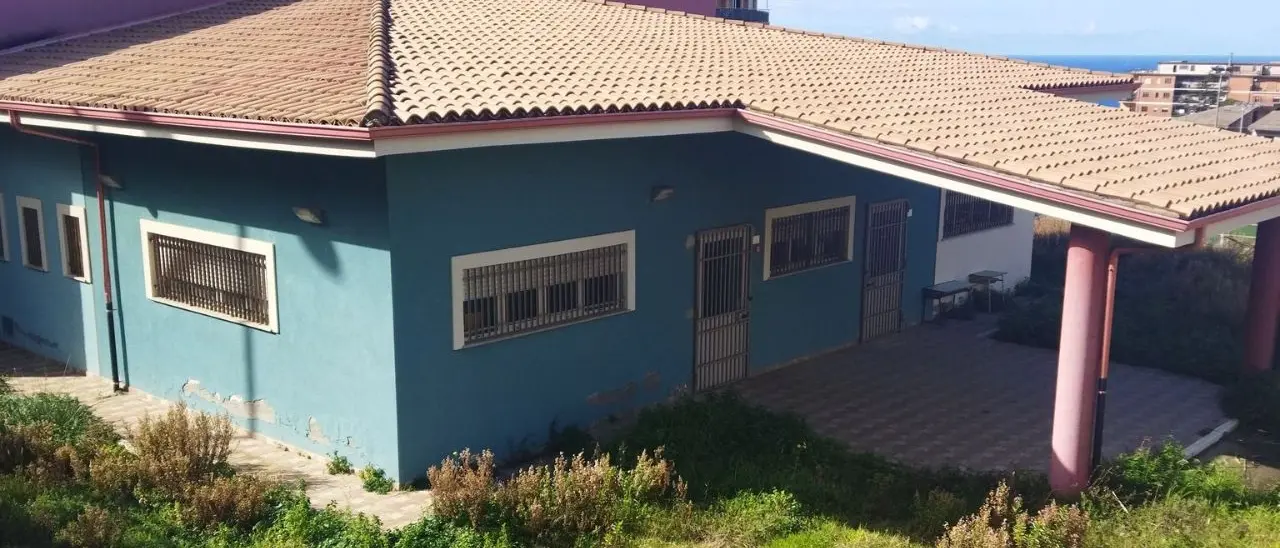 Pizzo, Adesione Democratica si scaglia contro l'amministrazione comunale: «L'Auditorium Sant'Antonio è preda del degrado»