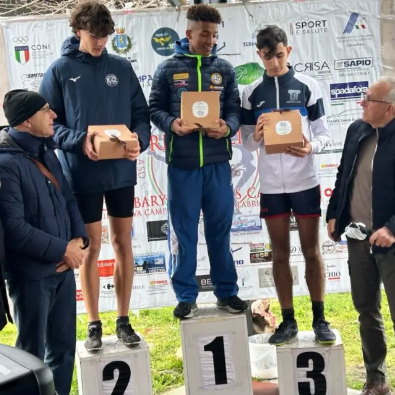 Nel Vibonese l’unica pista di atletica è… la strada, il presidente della società sportiva Conoscere Jonadi: «Una vergogna»