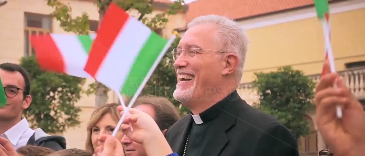 «La ‘ndrangheta è demoniaca, bisogna liberarsene»: il monito del vescovo Attilio Nostro