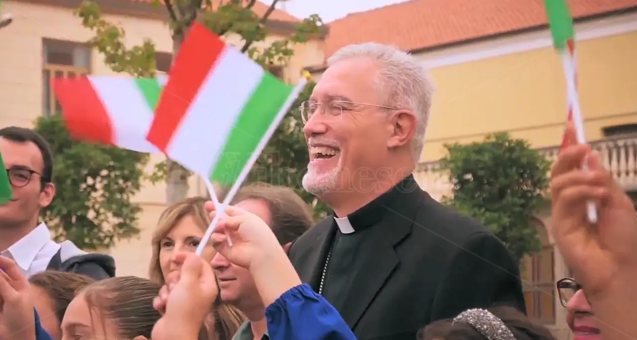 Malore per il vescovo Attilio Nostro, è ricoverato a Catanzaro: «Condizioni non destano preoccupazione»\n