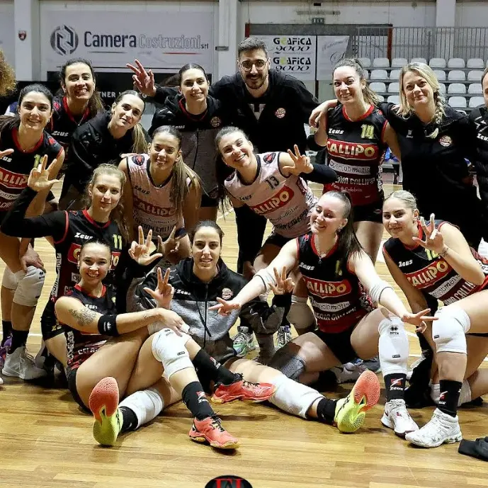 Volley, la Tonno Callipo trionfa a Reggio e consolida la vetta della classifica