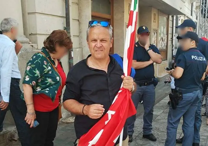 Il giallo della morte di Nicola Arcella: «La verità è nelle pratiche su cui lavorava»