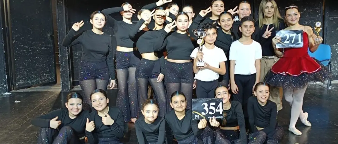 Successo per la Kaos Ballet di Tropea a Catanzaro: incetta di premi al teatro Politeama