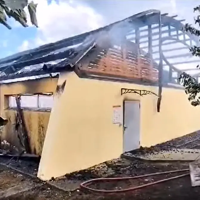 La palestra comunale distrutta da un incendio a Francica sarà demolita e ricostruita
