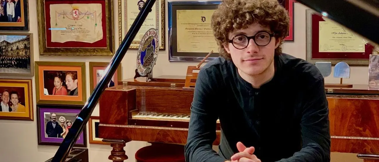 Tutto pronto al Valentianum per l'esibizione del pianista calabrese Gabriele Zicari