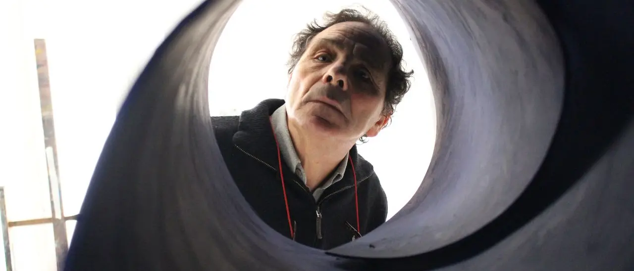 Tra le pieghe dell'arte: Cesare Berlingeri in mostra al Museo Limen nel Valentianum di Vibo