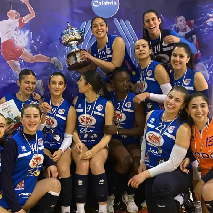 Sfida tutta vibonese per la Coppa Calabria: a portarla a casa è il Panificio Pesce Todosport che batte Lory Volley Pizzo
