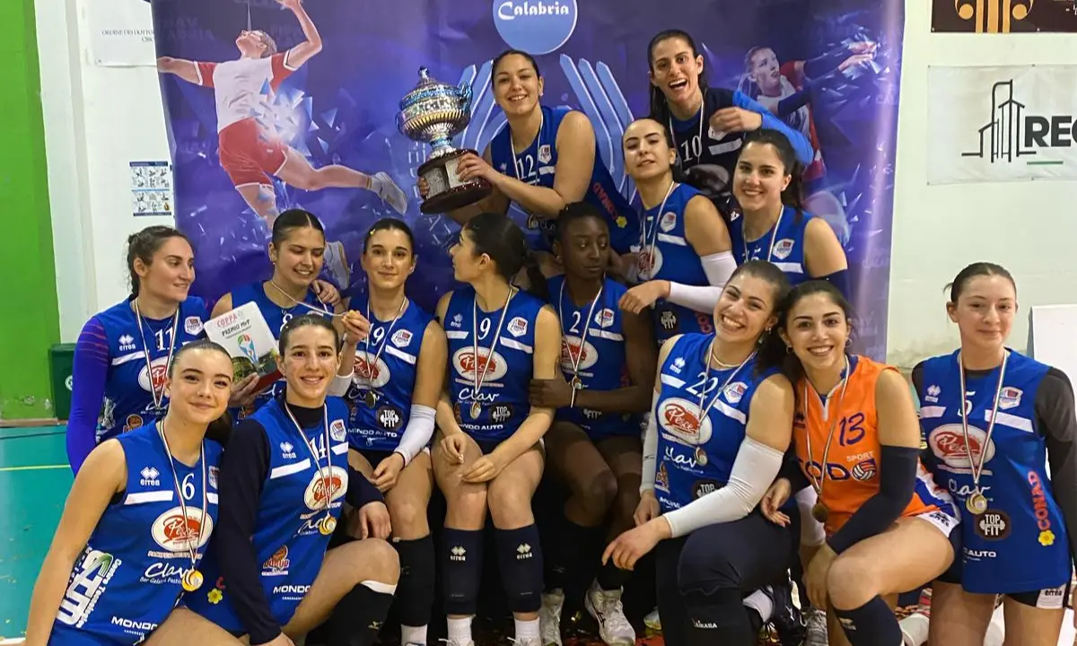 Sfida tutta vibonese per la Coppa Calabria: a portarla a casa è il Panificio Pesce Todosport che batte Lory Volley Pizzo