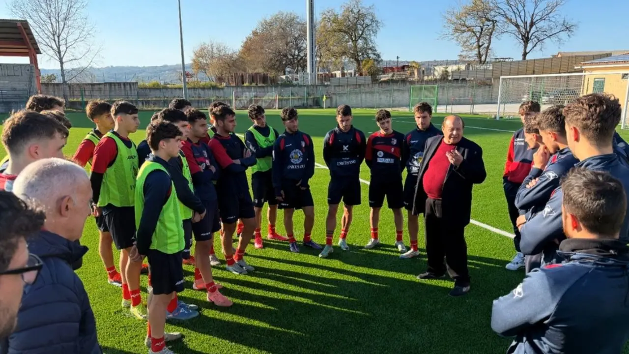 La Vibonese trasloca a Mileto per gli allenamenti settimanali, Caffo chiarisce: «Mancano strutture adeguate ma nessuna polemica con l'amministrazione»