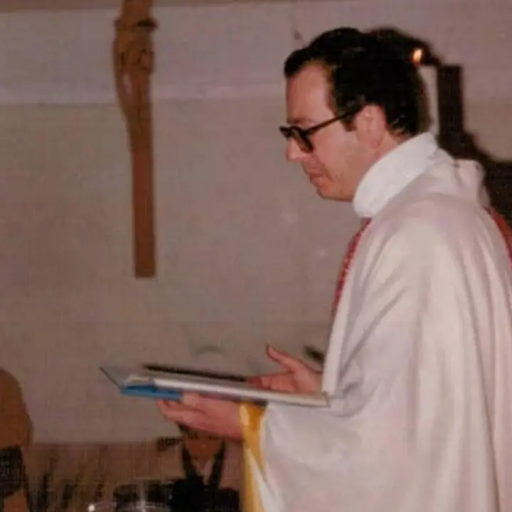 San Gregorio intitola una via a don Luccisano, disco verde dalla Prefettura. Il sindaco: «Ha dedicato la vita ai giovani»