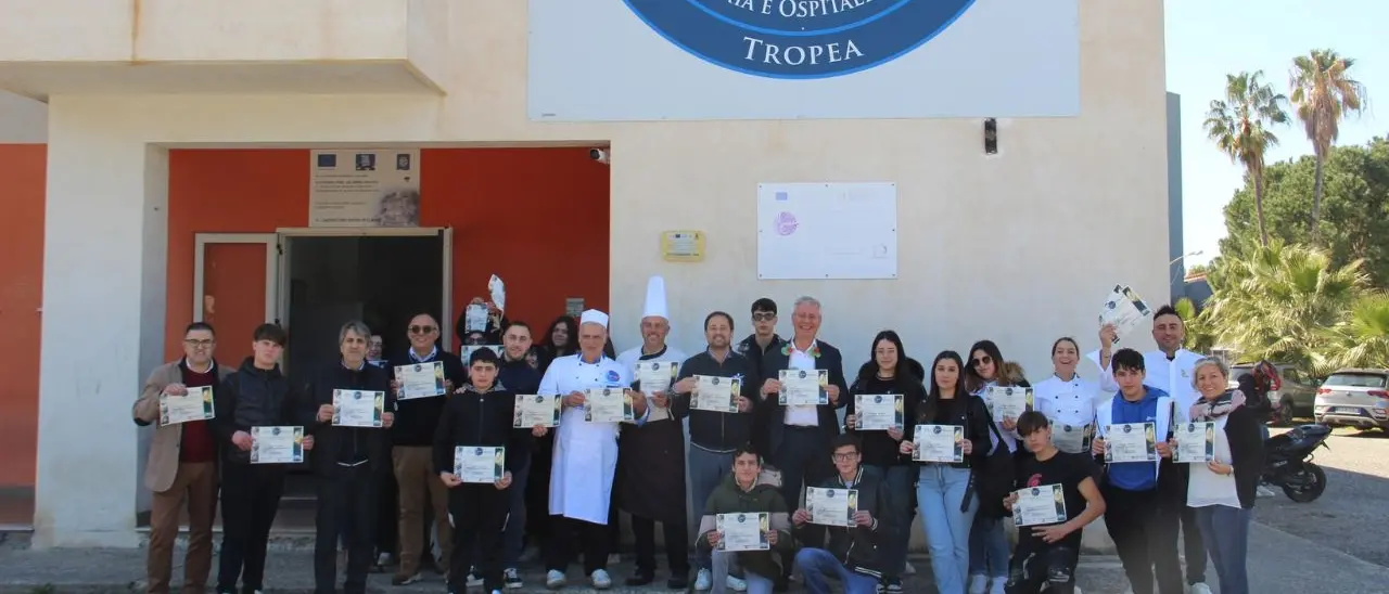 Talento e lavoro di squadra: si è chiusa la XVII edizione del Campus \"Elpis\" all'Alberghiero di Tropea