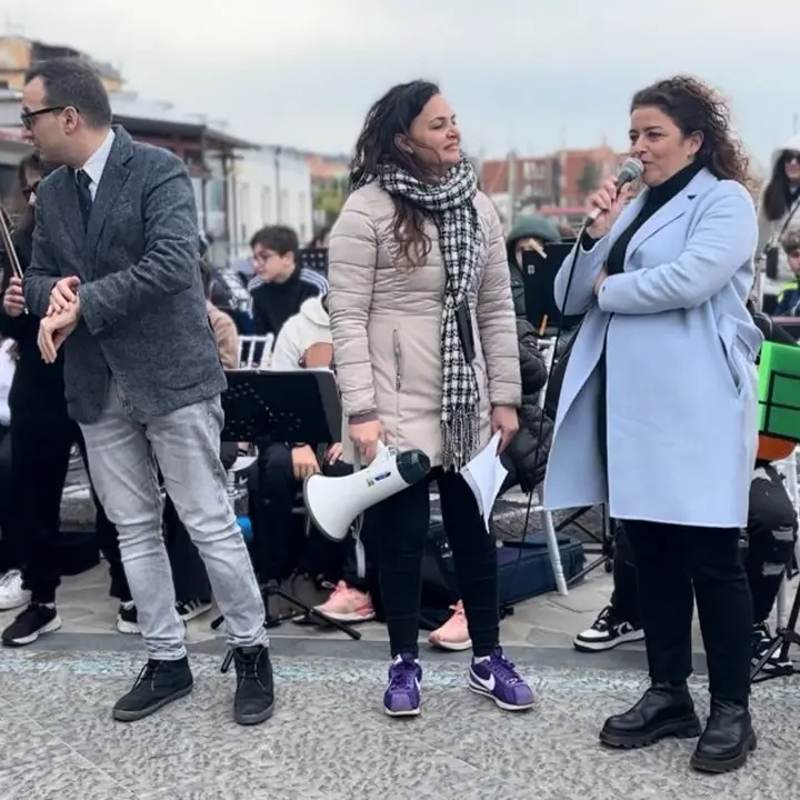 La Corsa di Miguel approda anche a Vibo Marina, gara di mille metri nel nome dei sani principi dello sport