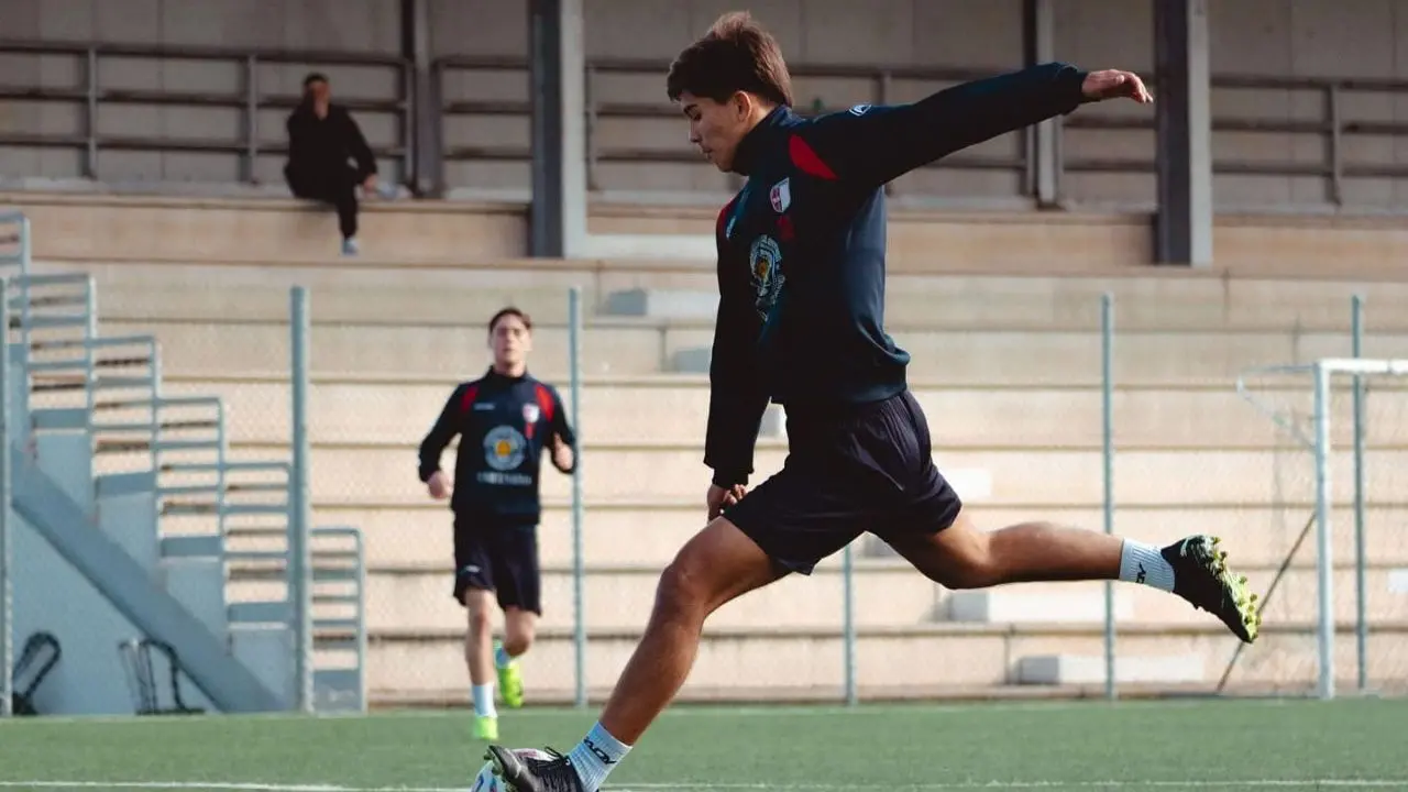 Vibonese, il giovane Barrere selezionato per il Torneo di Viareggio. Il ds Meli: «Vetrina di livello. Ha meritato quest'opportunità»