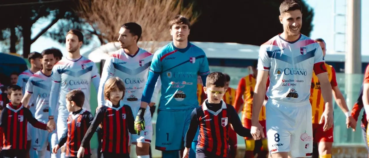 Vibonese, si torna in campo dopo la pausa. I rossoblù ospiteranno l'Acireale con l'obiettivo di difendere i play off