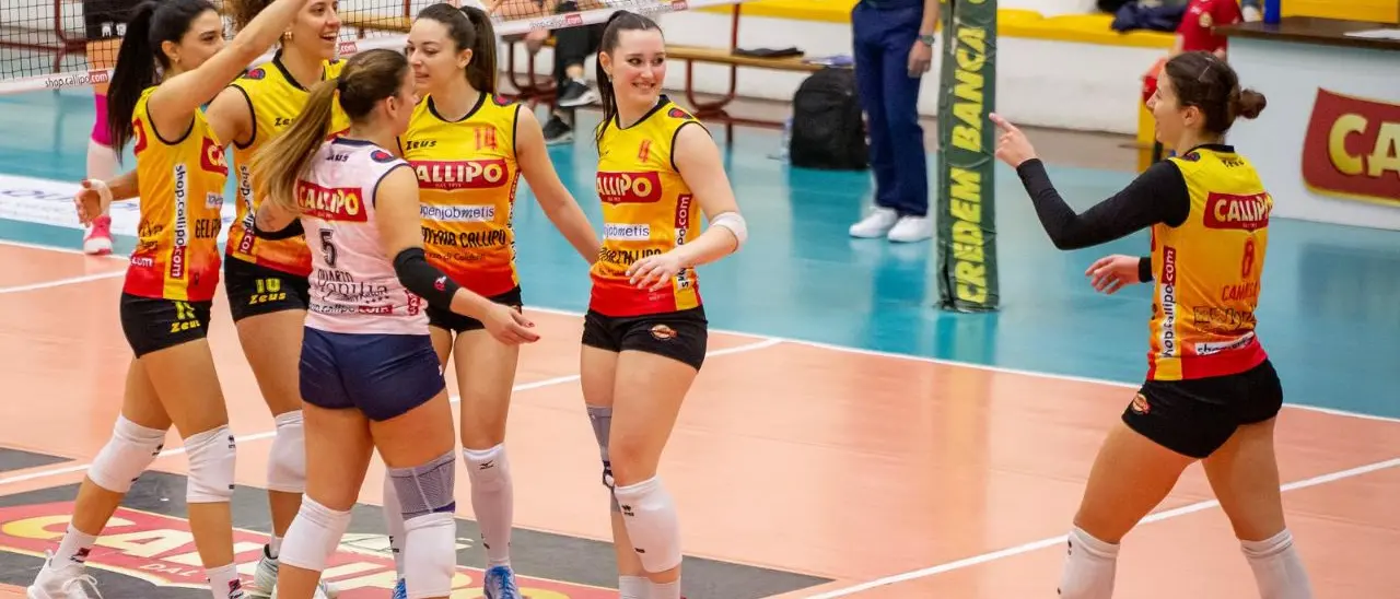 Volley, Tonno Callipo inarrestabile: La Saracena Messina travolta 3-0
