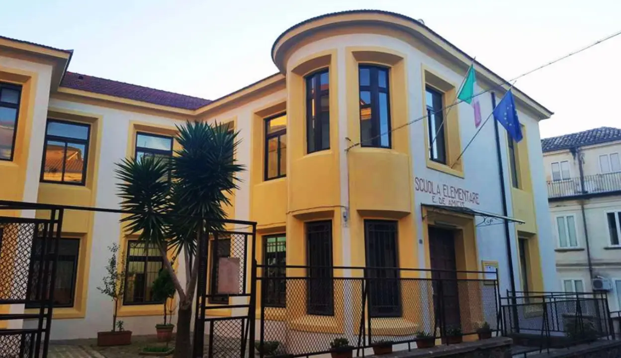 Salva la tua lingua locale, la scuola De Amicis di Vibo conquista la menzione d'onore nell'ambito del progetto targato Unpli