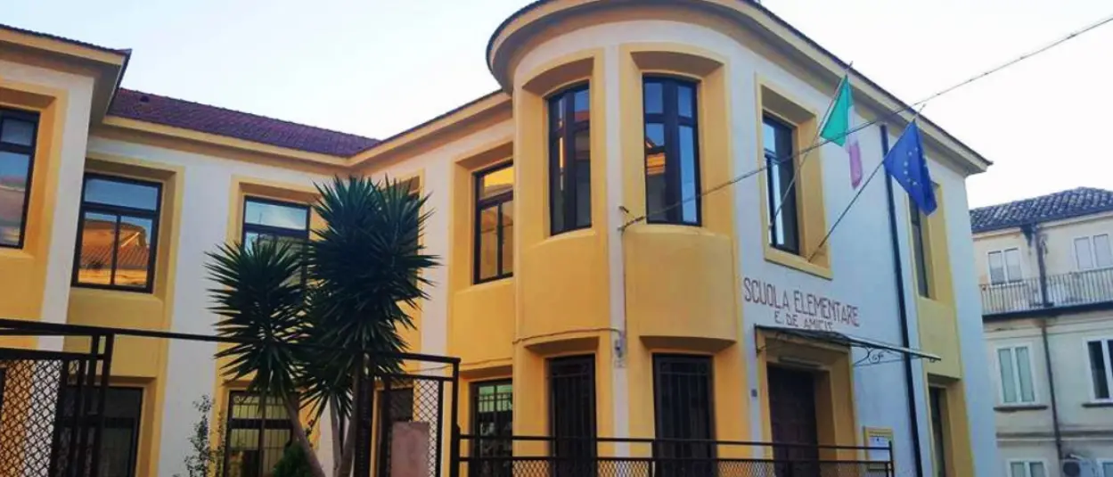 Salva la tua lingua locale, la scuola De Amicis di Vibo conquista la menzione d'onore nell'ambito del progetto targato Unpli