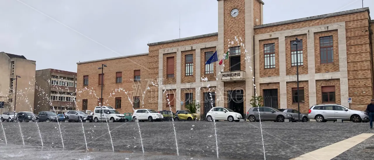 La nuova piazza Municipio non piace a 8 vibonesi su 10: i risultati del nostro sondaggio - VIDEO