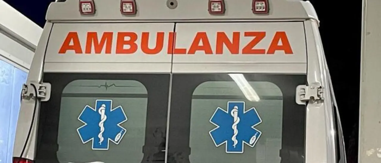 Incidente a San Gregorio, perde il controllo della motocross e cade: ferito un 49enne