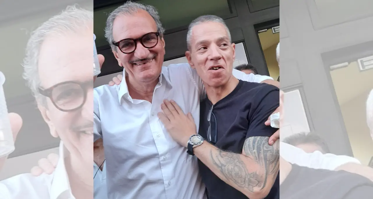Terremoto al Comune di Vibo, si dimette il portavoce del sindaco Gianpiero Menniti: quello strano post sulle pratiche sadomaso\n