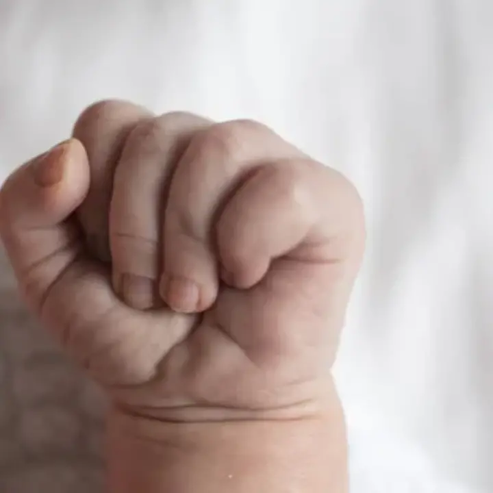 Bimbo di 5 mesi muore in ospedale a Cosenza dopo il trasferimento da Corigliano Rossano, indaga la Procura