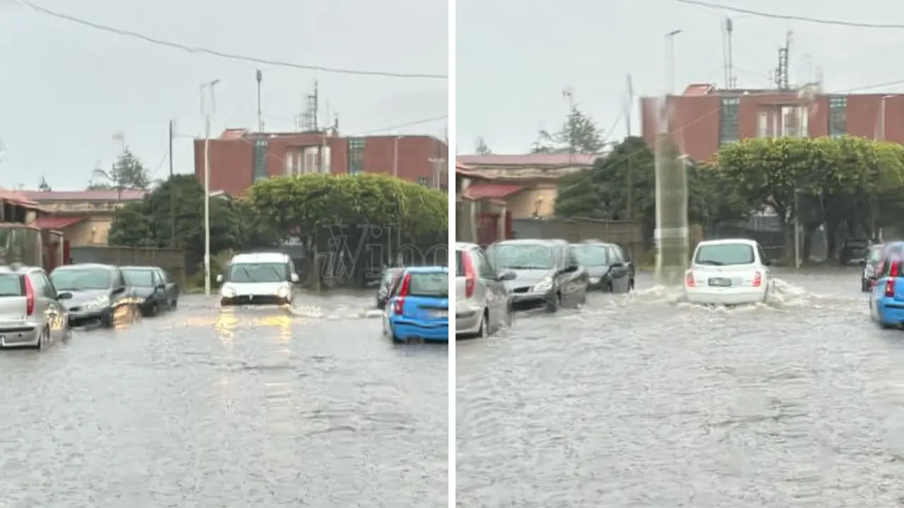 Una bomba d’acqua si abbatte su Vibo Marina: in pochi minuti strade allagate e auto costrette a “guadare” profonde pozzanghere