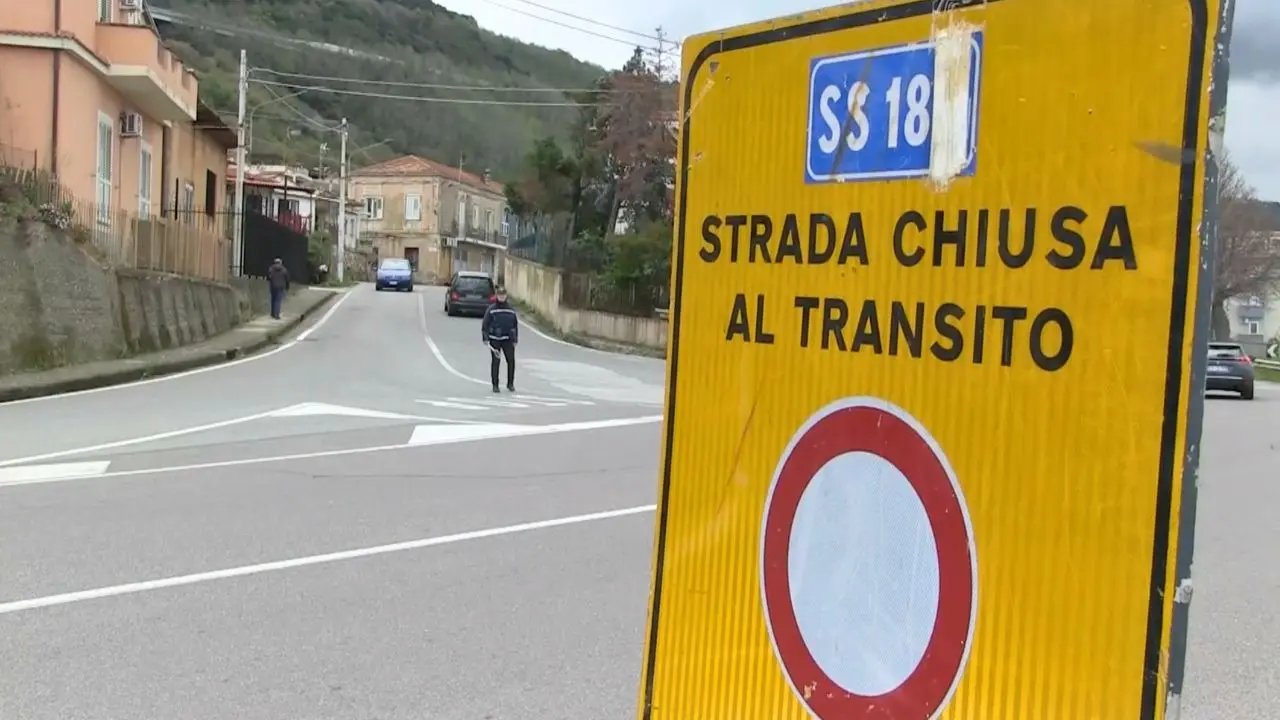 Chiusura Ss 18, da Vibo Marina per andare a scuola bisogna affrontare un viaggio… in autostrada. Ferrovie Calabria: «Attendiamo risposte certe»