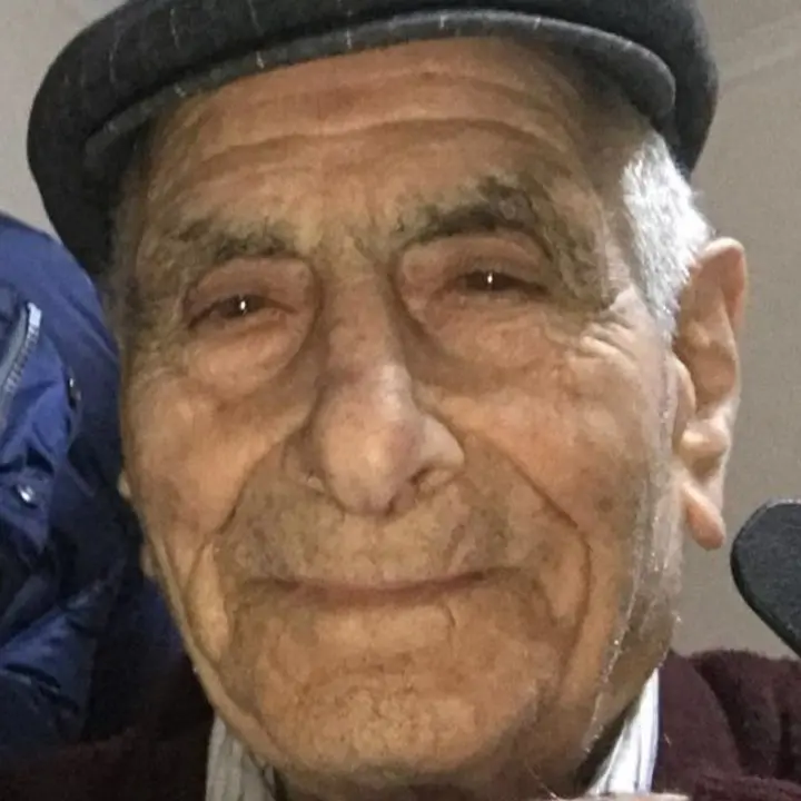 Triparni saluta Vincenzo Macrì scomparso alla vigilia del centesimo compleanno: il Comune di Vibo ne omaggia la memoria con una targa