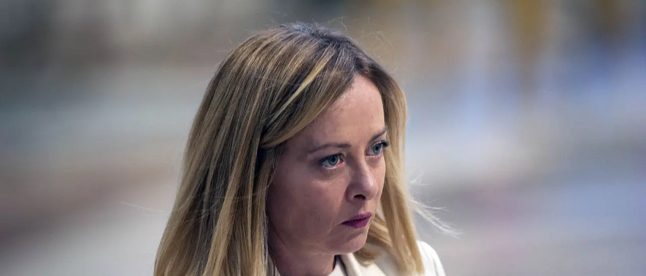 Annullata la visita di Meloni a Limbadi: la premier resterà a Roma per affrontare l’emergenza scattata con i dazi Usa